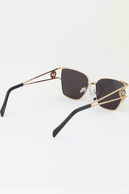 Modern Lion Emblem Gradient Sunglasses GRAND BAZAAR
