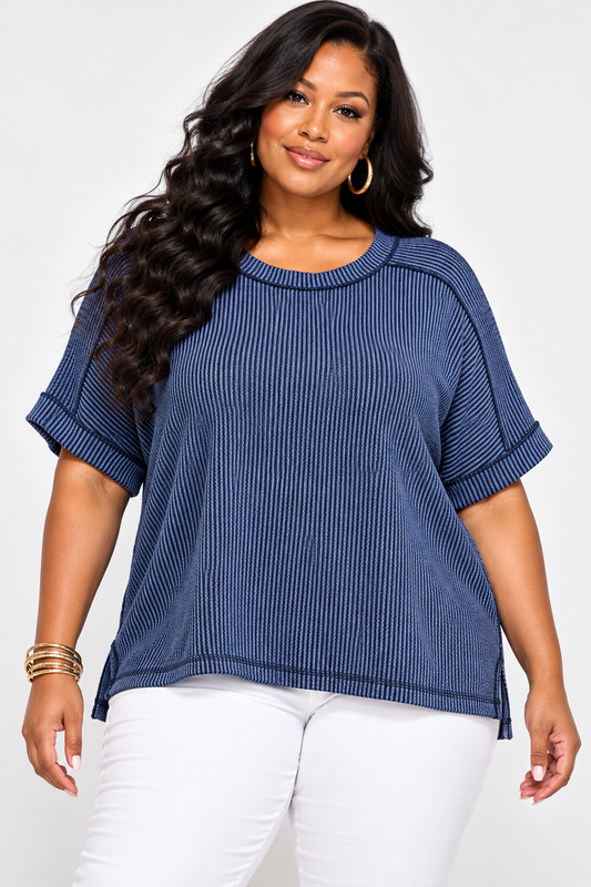 EASY WEEKEND RIBBED TEE PLUS