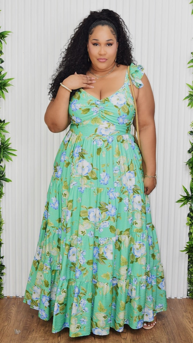 EXCLUSIVE INVITE FLORAL MAXI DRESS PLUS