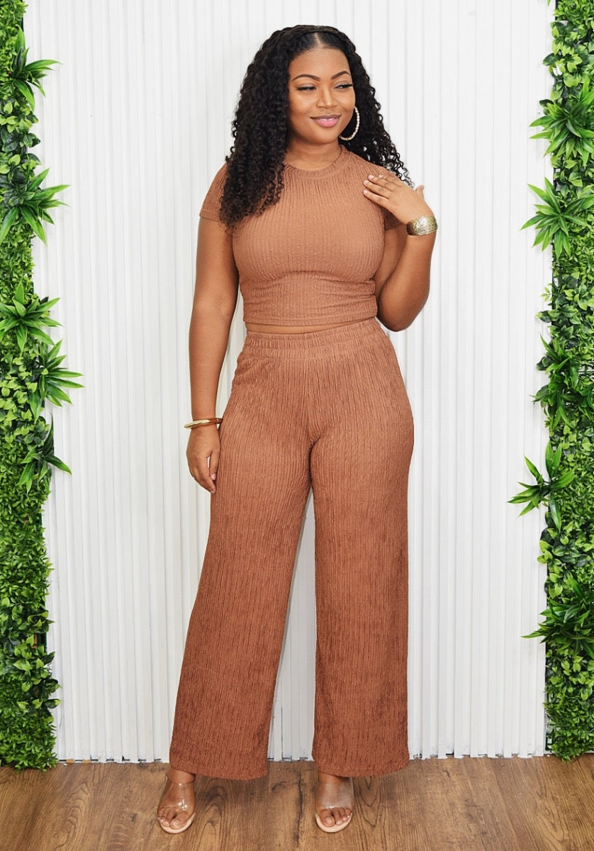 WEEKEND READY RIBBED PANTS SET