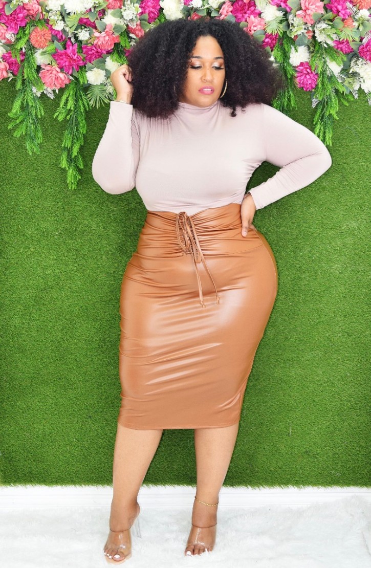 Tall Dark Green Leather-Look Split Hem Mini Skirt | New Look