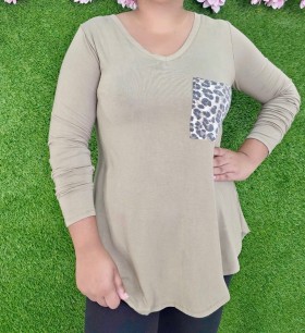 LEOPARD POCKET LONG SLEEVE TOP