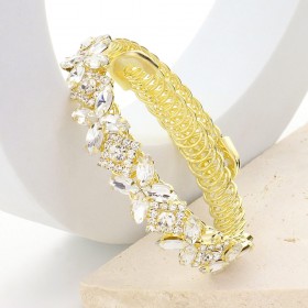 ELEGANT CRYSTAL CHARM BRACELET