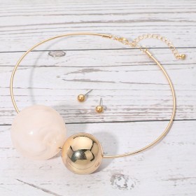 Bold Resin Metal Ball Choker Necklace 