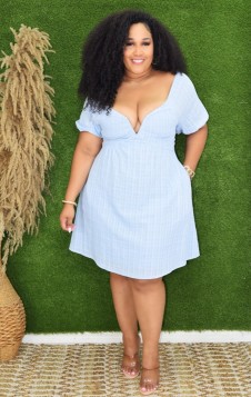 ENDLESS MOMENT V CUT DRESS PLUS