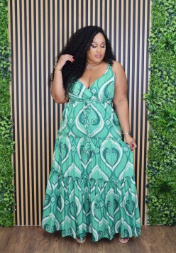 DREAMLIKE ABSTRACT MAXI DRESS PLUS GRAND BAZAAR